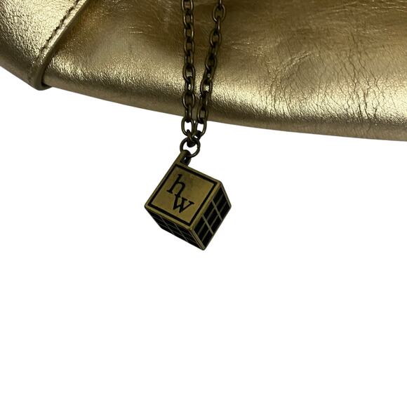 Helen Welsh Gold Leather Clasp Shoulder Bag - Picture 3 of 7